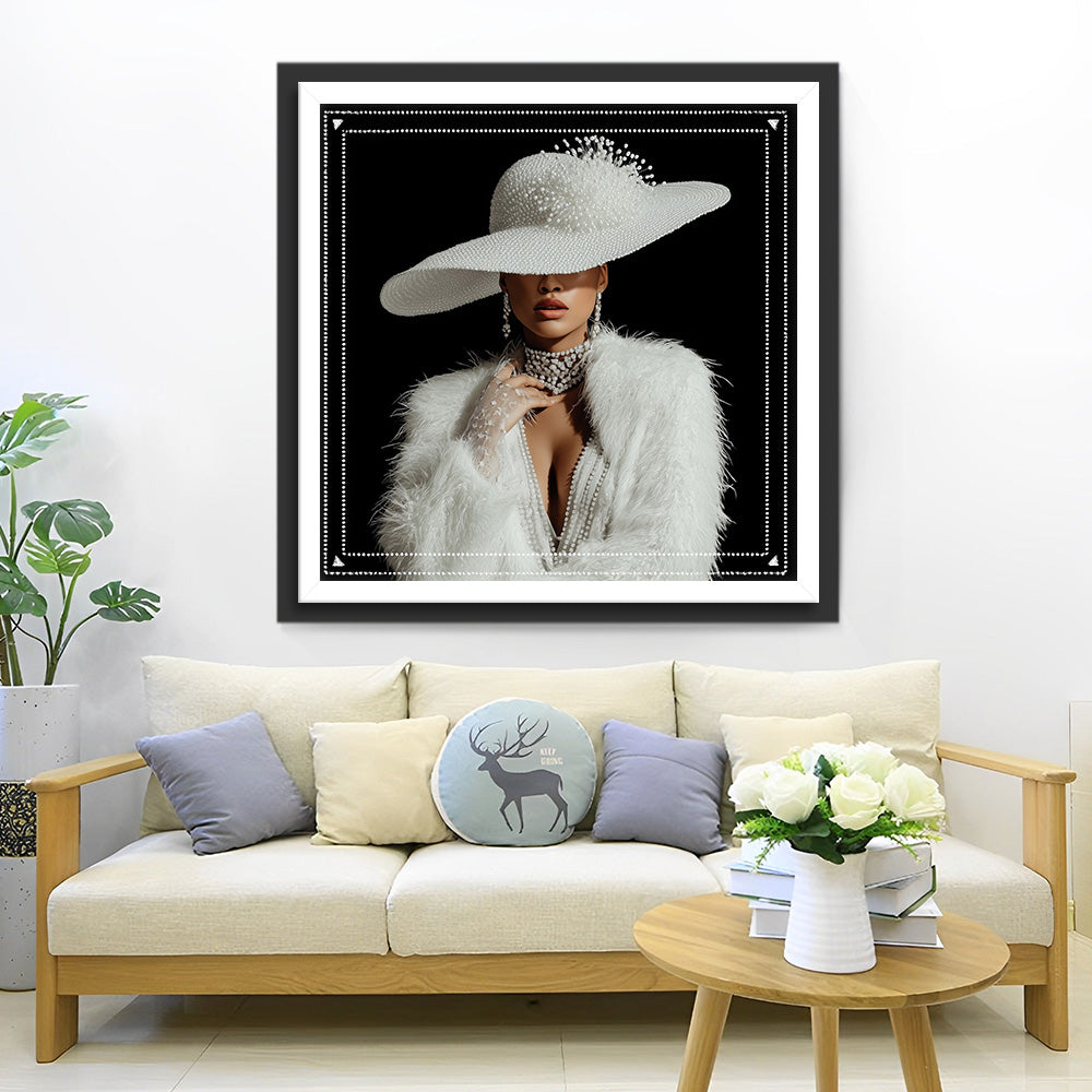 A Luxurious Lady Wearing a White Hat Diamond Painting